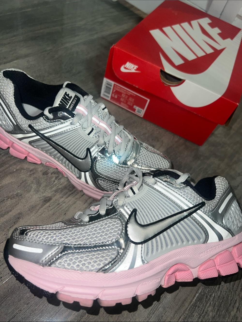 Women's Nike Zoom Vomero 5